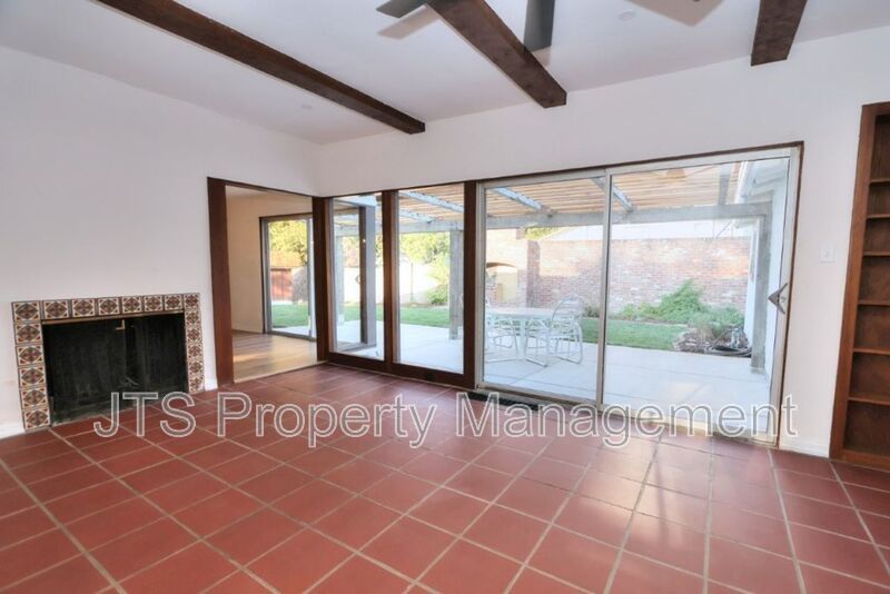 Newly Remodeled Home in Lincoln for Rent Now! property image