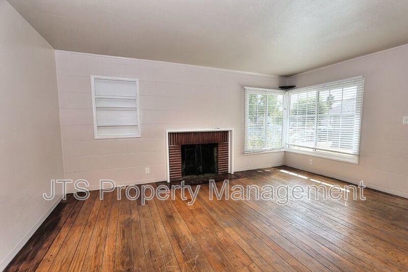 Nice 2 bed Duplex Coming Available Now! property image