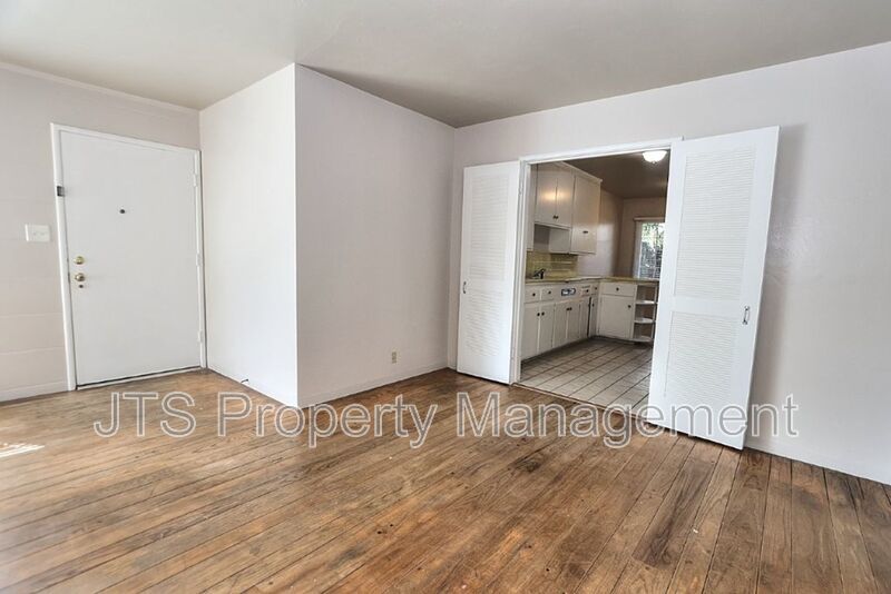Nice 2 bed Duplex Coming Available Now! property image