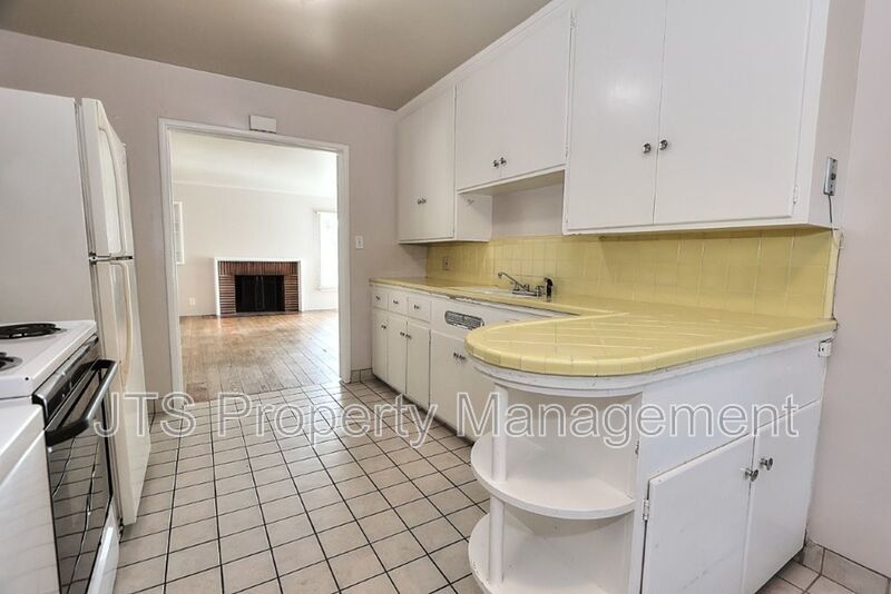 Nice 2 bed Duplex Coming Available Now! property image