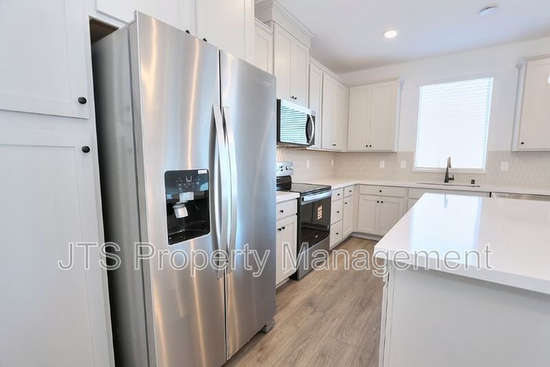 Beautiful West Roseville New Construction Home for Rent Now! property image