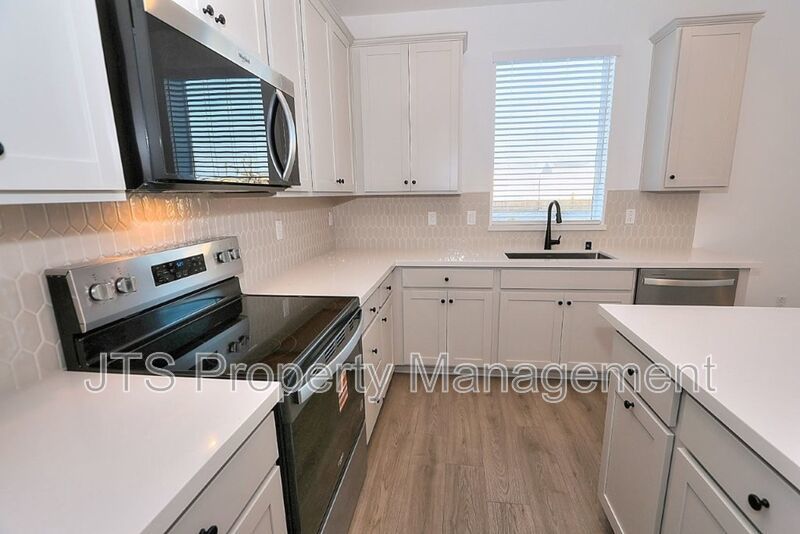 Beautiful West Roseville New Construction Home for Rent Now! property image