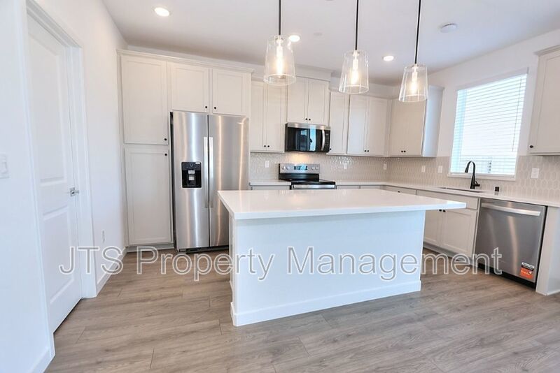 Beautiful West Roseville New Construction Home for Rent Now! property image