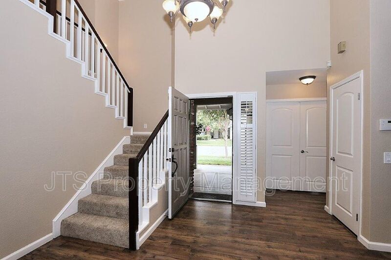 Incredible Gold River Home Steps from the American River Bike Trail! property image
