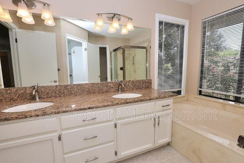 Incredible Gold River Home Steps from the American River Bike Trail! property image
