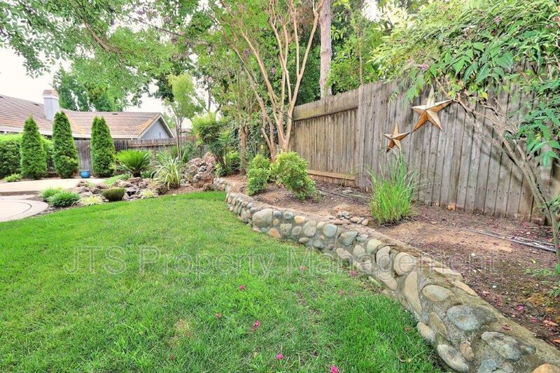 Incredible Gold River Home Steps from the American River Bike Trail! property image