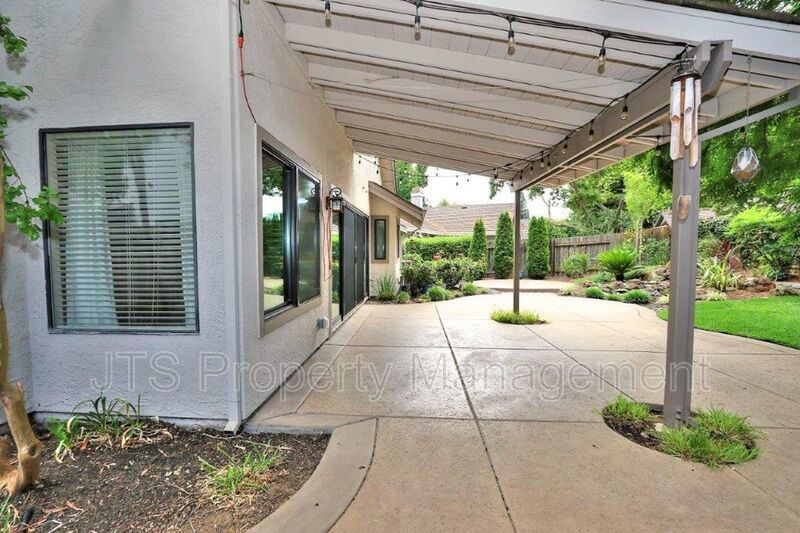 Incredible Gold River Home Steps from the American River Bike Trail! property image