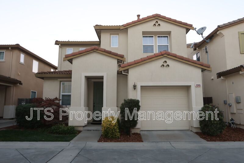 Beautiful West Sacramento Home Available Now! property image