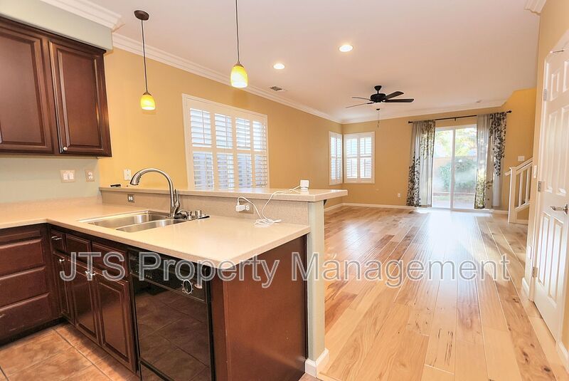 Beautiful West Sacramento Home Available Now! property image