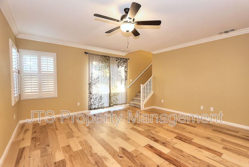 Beautiful West Sacramento Home Available Now! property image