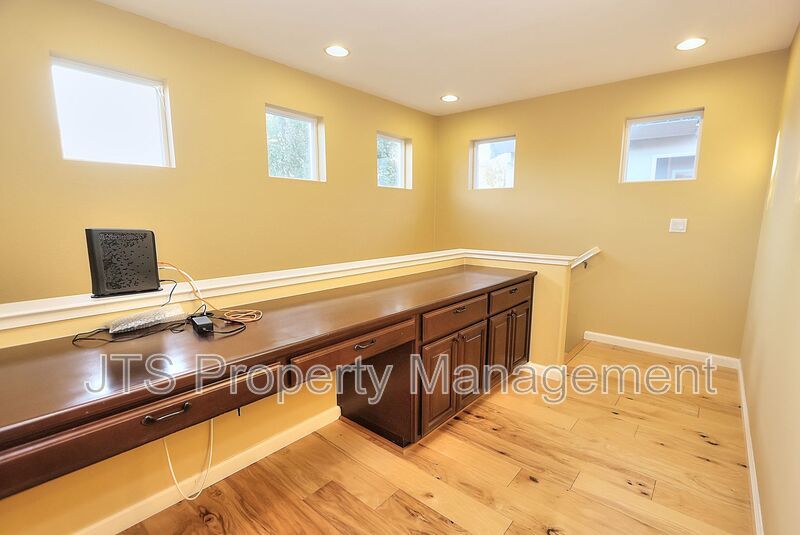 Beautiful West Sacramento Home Available Now! property image