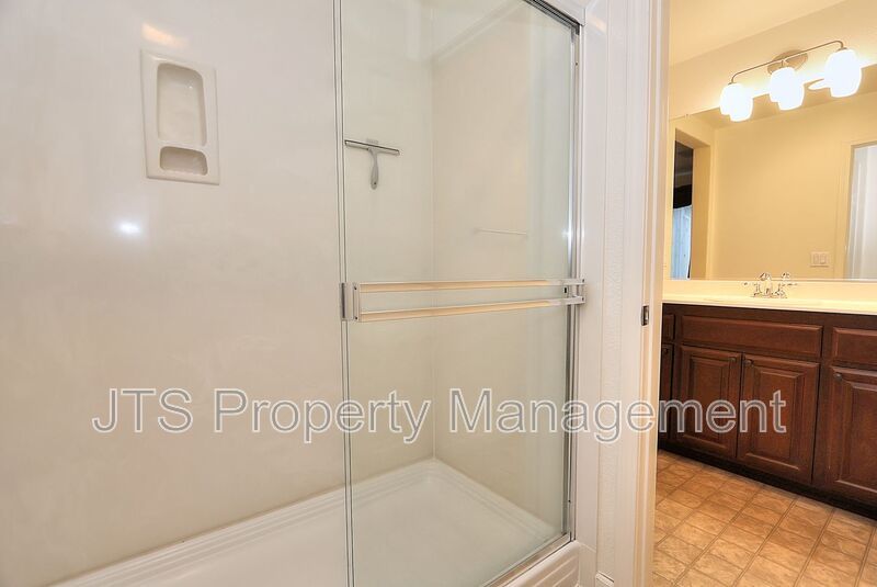 Beautiful West Sacramento Home Available Now! property image