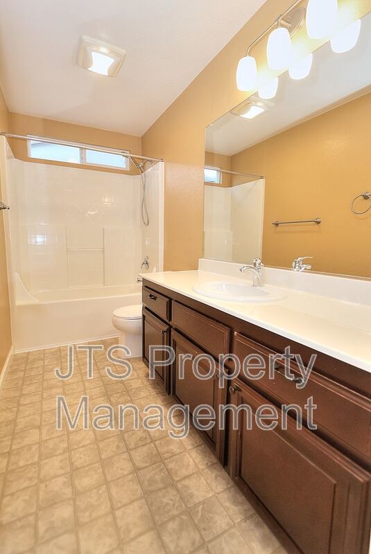 Beautiful West Sacramento Home Available Now! property image