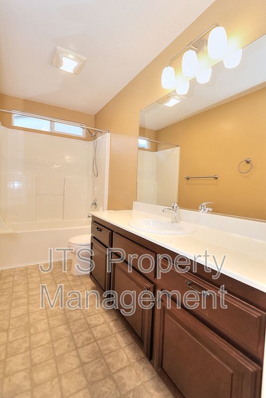Beautiful West Sacramento Home Available Now! property image