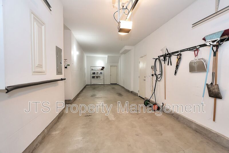 Beautiful West Sacramento Home Available Now! property image