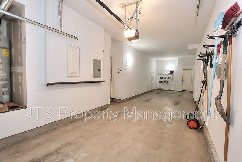 Beautiful West Sacramento Home Available Now! property image