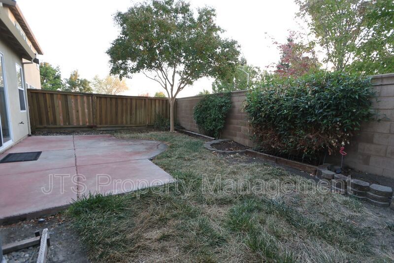Beautiful West Sacramento Home Available Now! property image