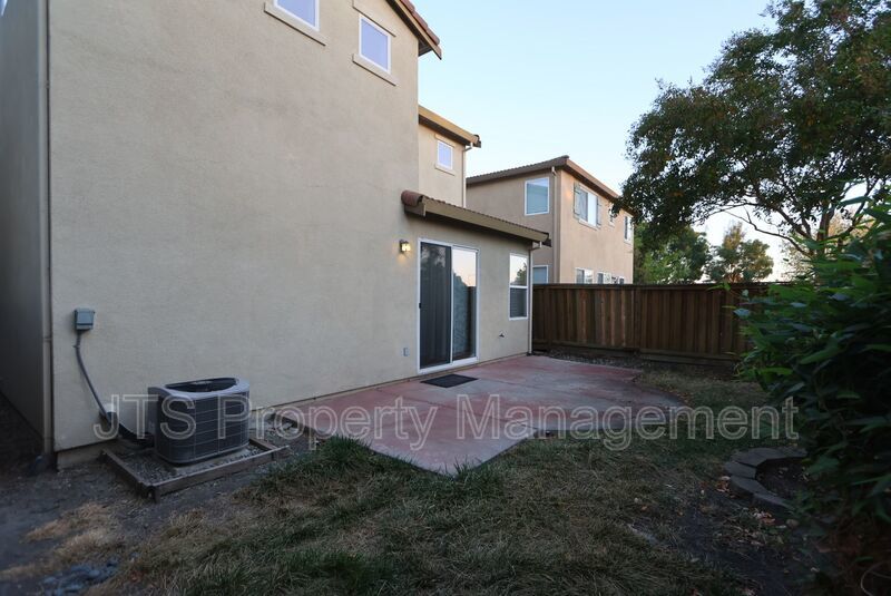 Beautiful West Sacramento Home Available Now! property image