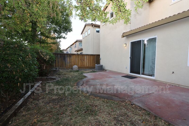 Beautiful West Sacramento Home Available Now! property image