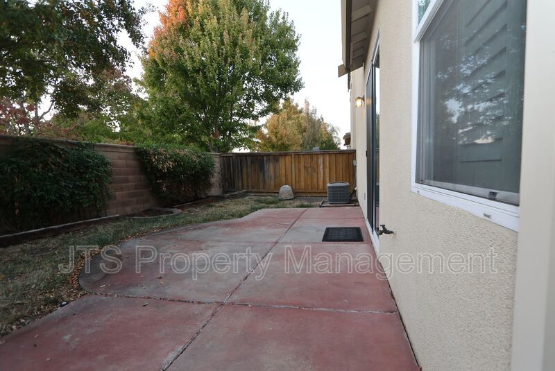Beautiful West Sacramento Home Available Now! property image