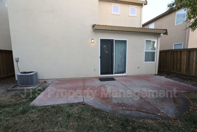 Beautiful West Sacramento Home Available Now! property image