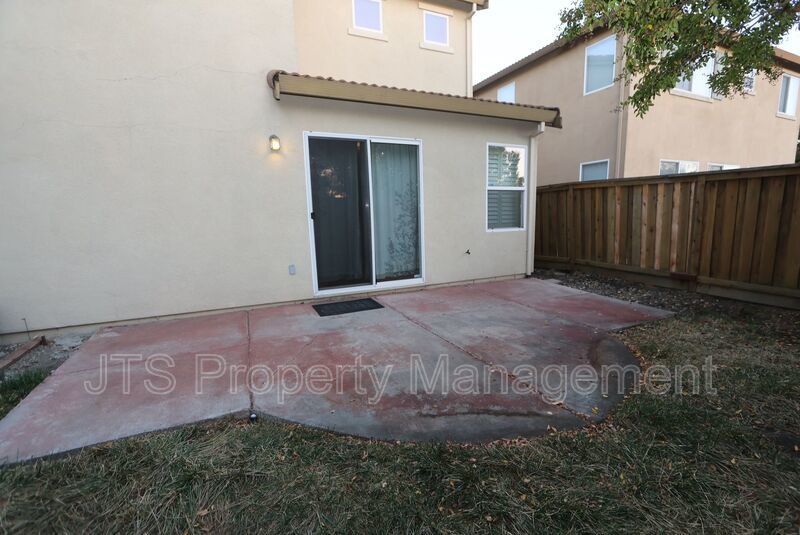 Beautiful West Sacramento Home Available Now! property image