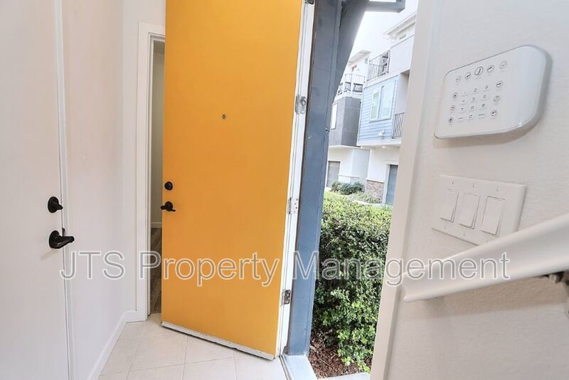 Beautiful Townhome Style Property for Rent! property image