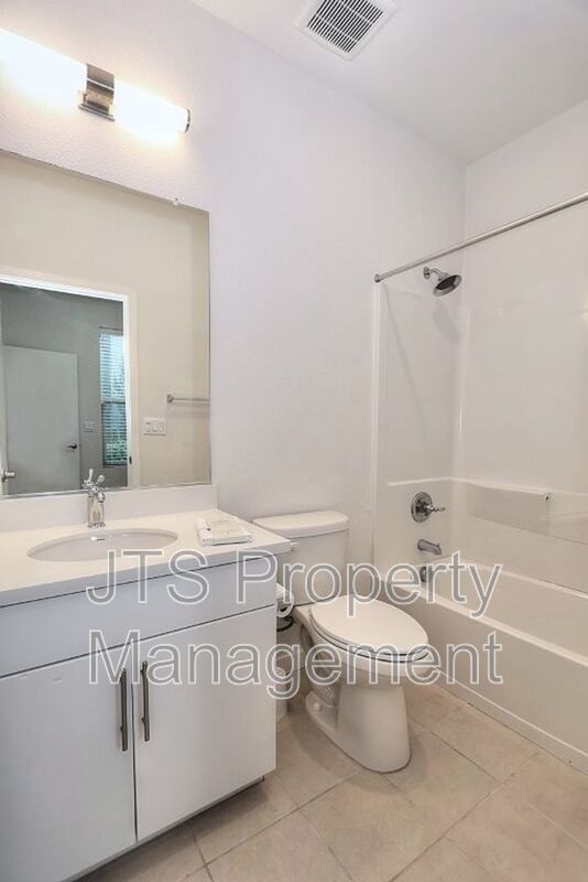 Beautiful Townhome Style Property for Rent! property image