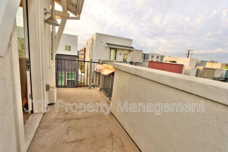 Beautiful Townhome Style Property for Rent! property image
