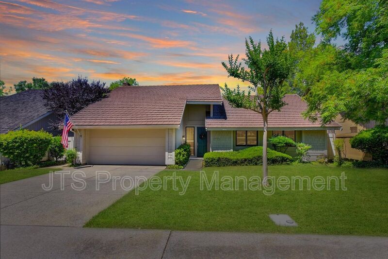 Incredible Fair Oaks 1 Level Home For Rent! property image