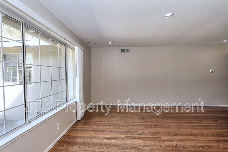 Beautiful Ranch Style 1 Level S. Land Park Drive Home with a Pool! property image