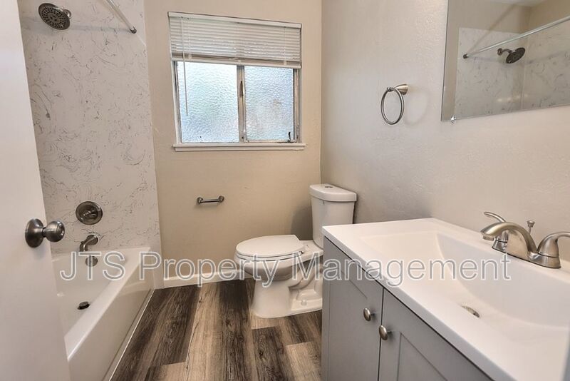 Beautiful Ranch Style 1 Level S. Land Park Drive Home with a Pool! property image