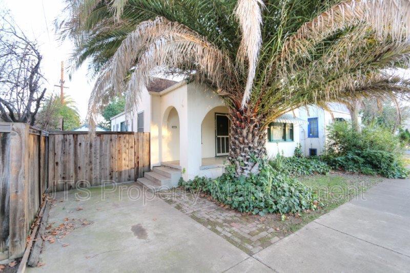 COMING SOON! Midtown 2 Bedroom Craftsman Bungalow House! property image