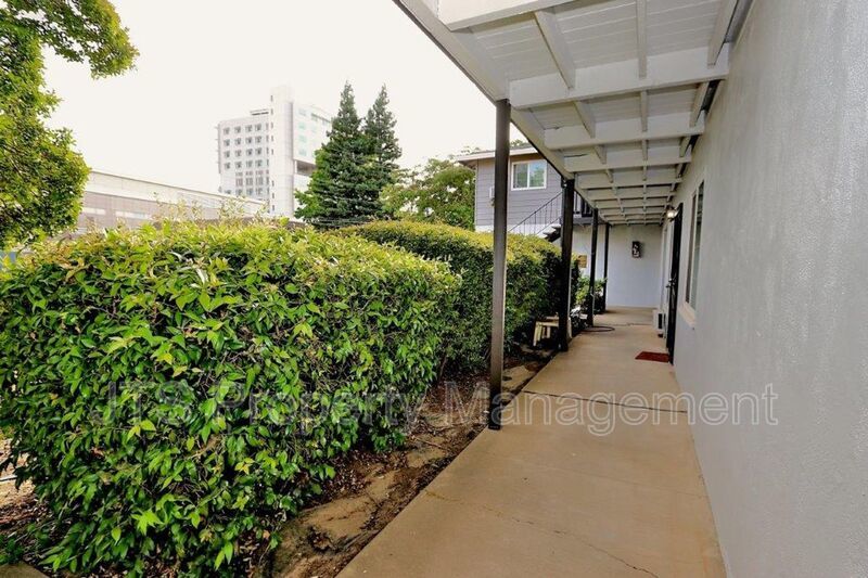 Spacious 2 Bedroom Upper Level Unit Across from the UC Davis Medical Center! property image