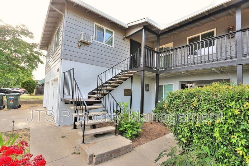 Spacious 2 Bedroom Upper Level Unit Across from the UC Davis Medical Center! property image
