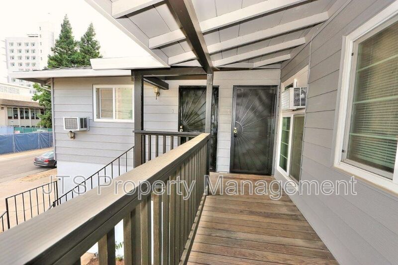 Spacious 2 Bedroom Upper Level Unit Across from the UC Davis Medical Center! property image