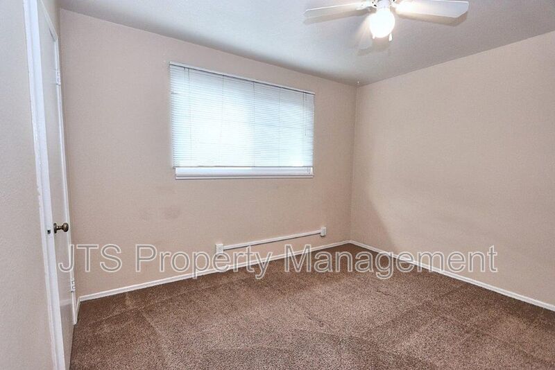 Spacious 2 Bedroom Upper Level Unit Across from the UC Davis Medical Center! property image
