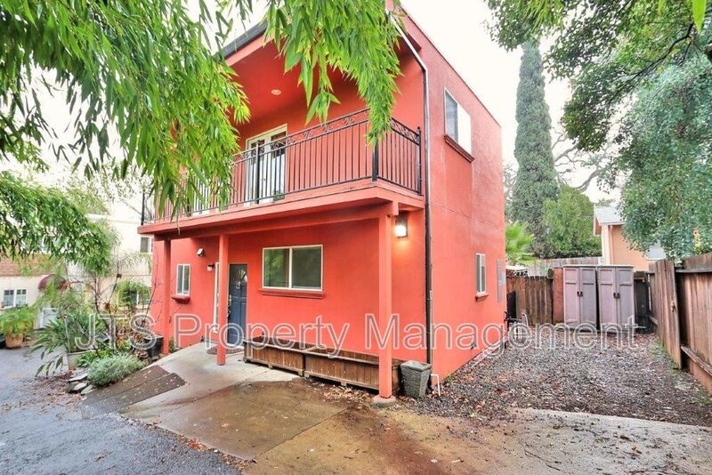 Home in the Fair Oaks Village! property image