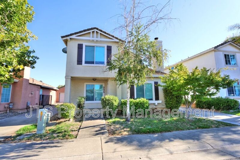 Nice Elk Grove Home in Prime Location! property image