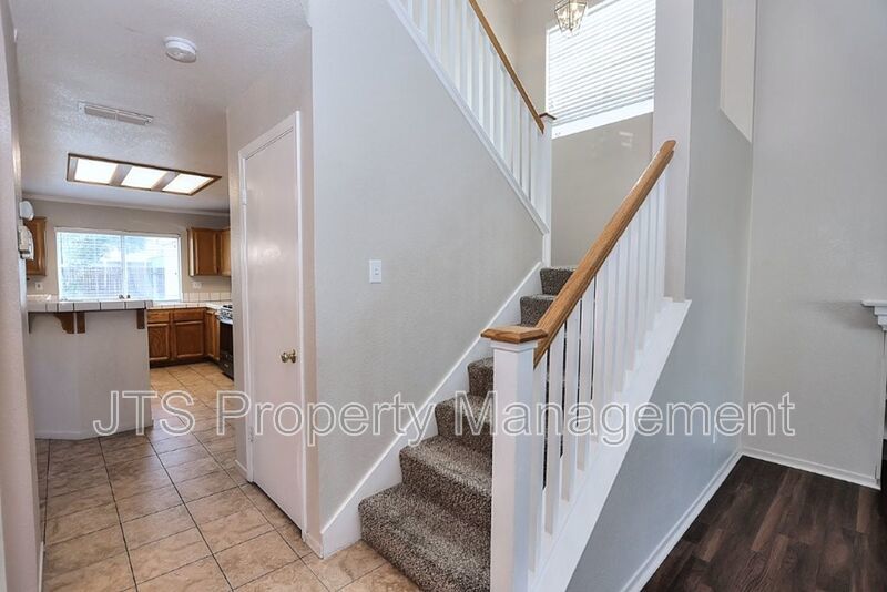 Nice Elk Grove Home in Prime Location! property image