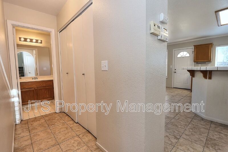Nice Elk Grove Home in Prime Location! property image