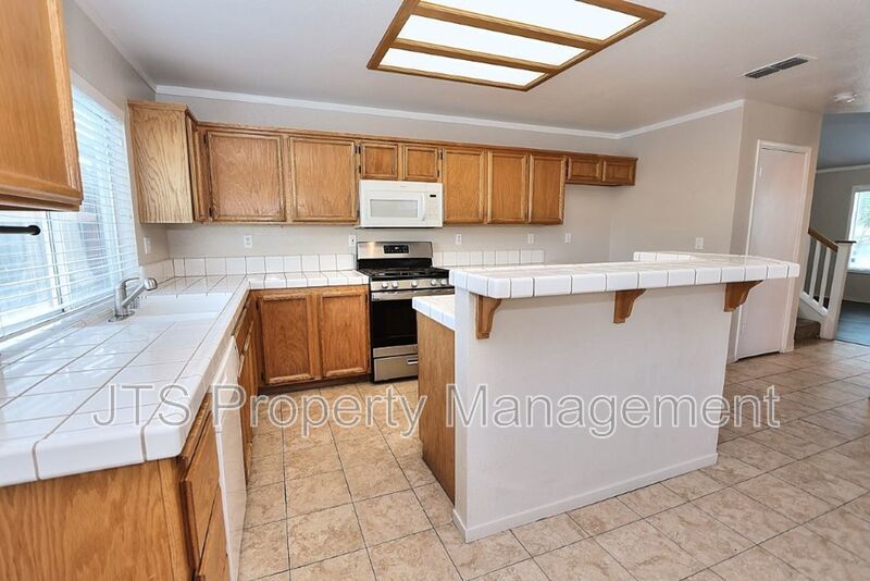 Nice Elk Grove Home in Prime Location! property image
