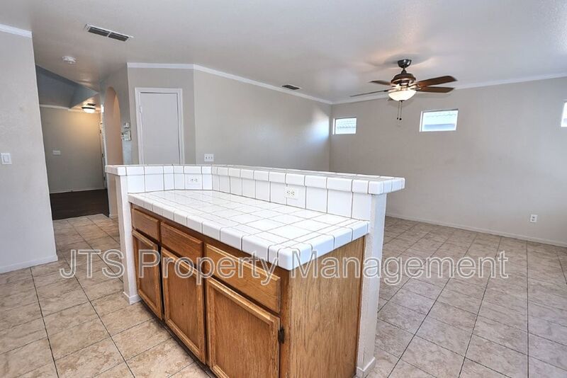 Nice Elk Grove Home in Prime Location! property image