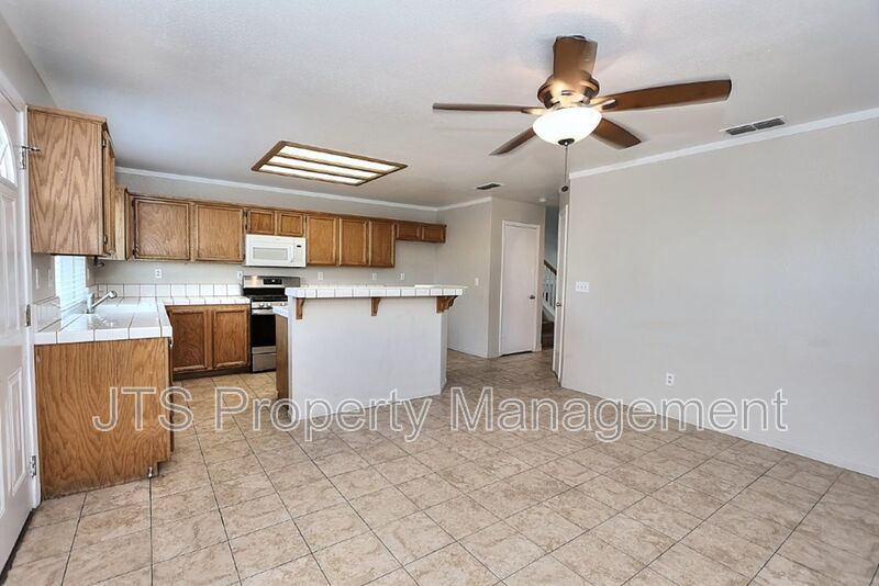 Nice Elk Grove Home in Prime Location! property image