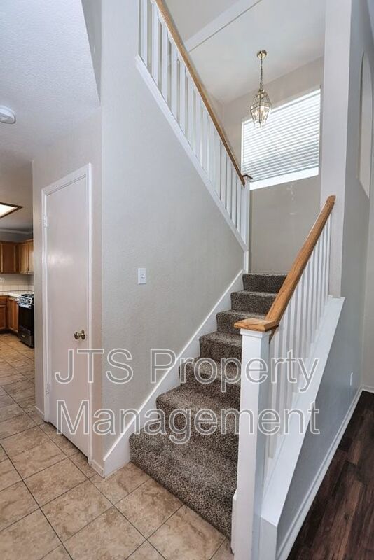 Nice Elk Grove Home in Prime Location! property image