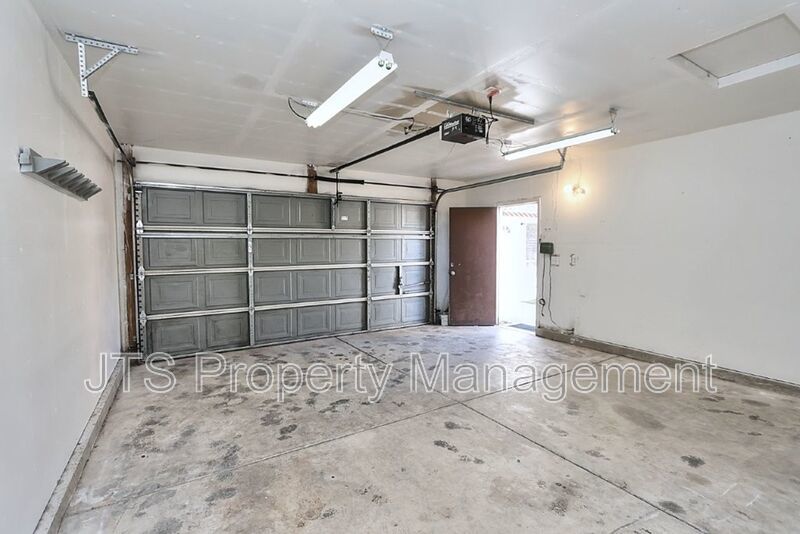 Nice Elk Grove Home in Prime Location! property image