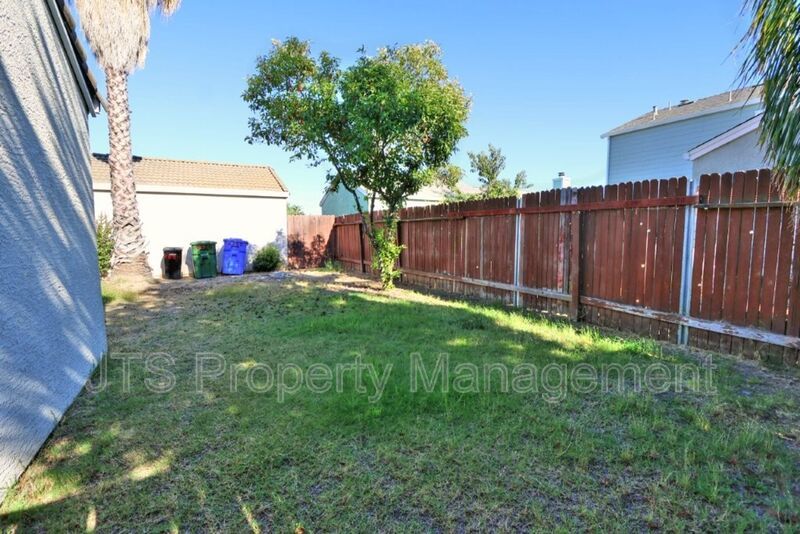 Nice Elk Grove Home in Prime Location! property image